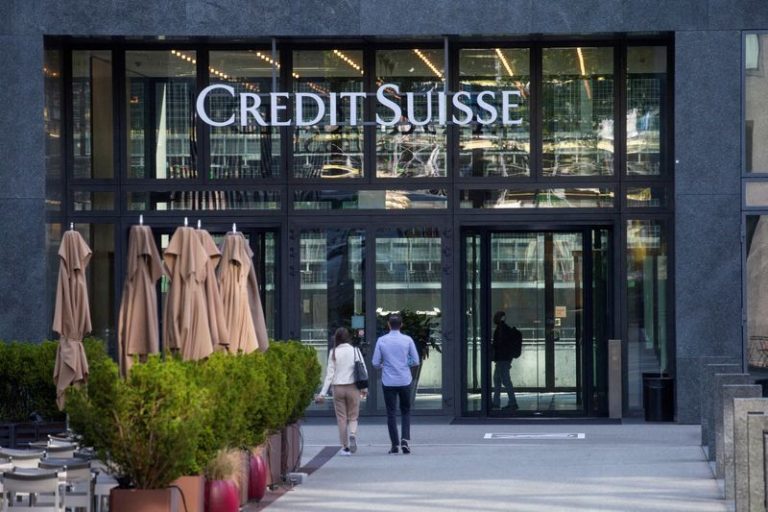 Credit Suisse nears sale of securitized-products group to Apollo, Pimco -WSJ