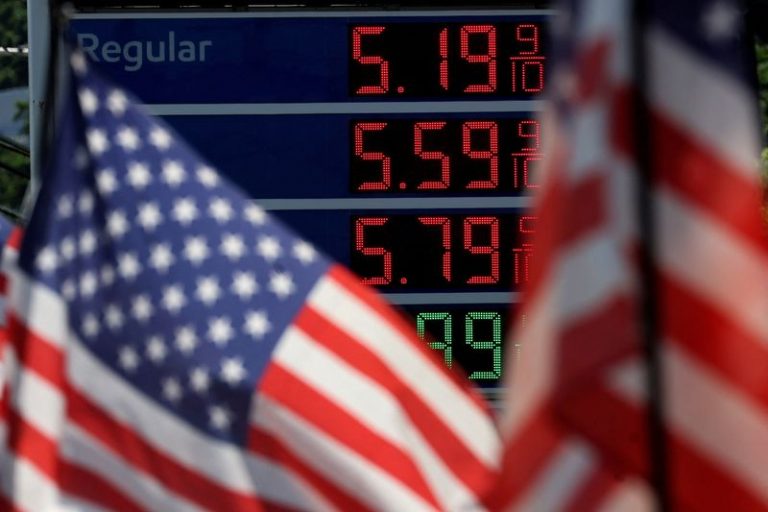 Explainer-U.S. gasoline prices are falling again – here’s why