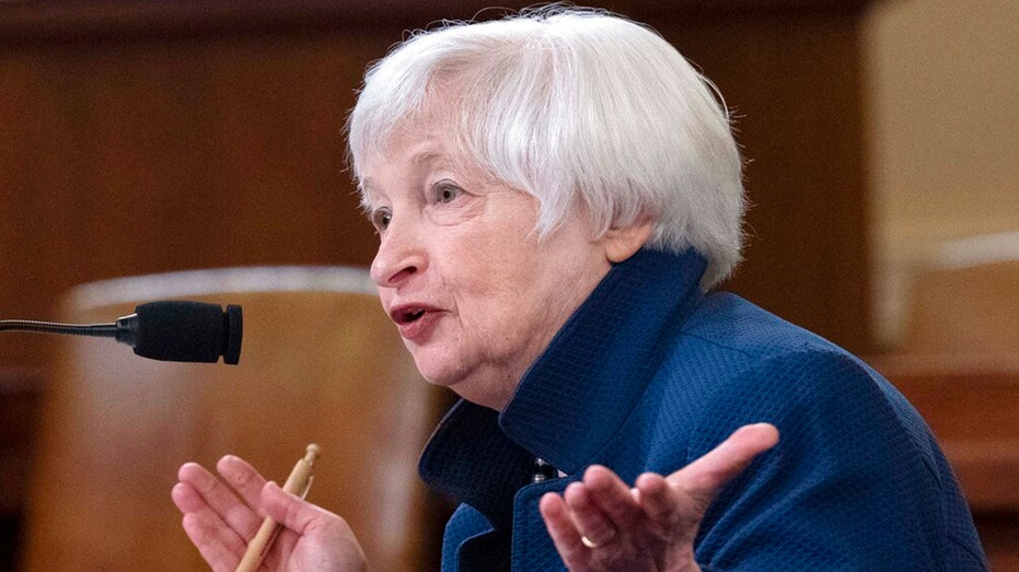 Janet Yellen testifying before Congress