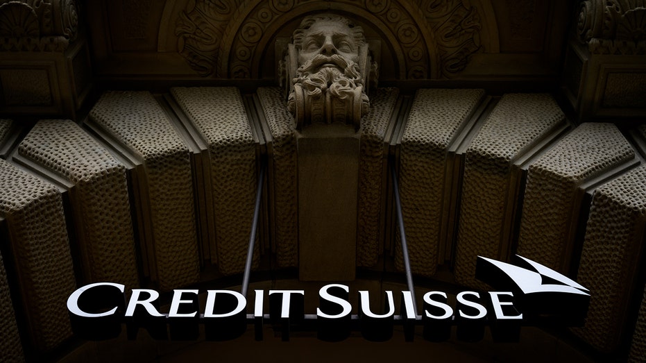 credit suisse sign