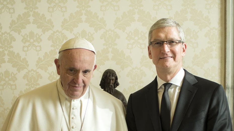 Pope Francis and Tim Cook of Apple