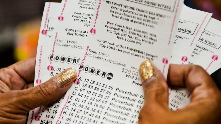 Powerball jackpot reaches $700M