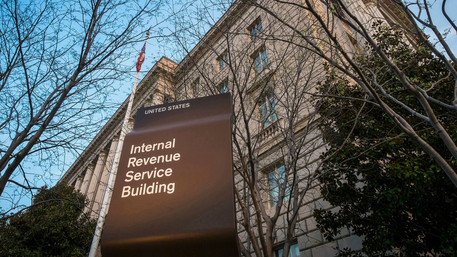 Internal Revenue Service sign outside building