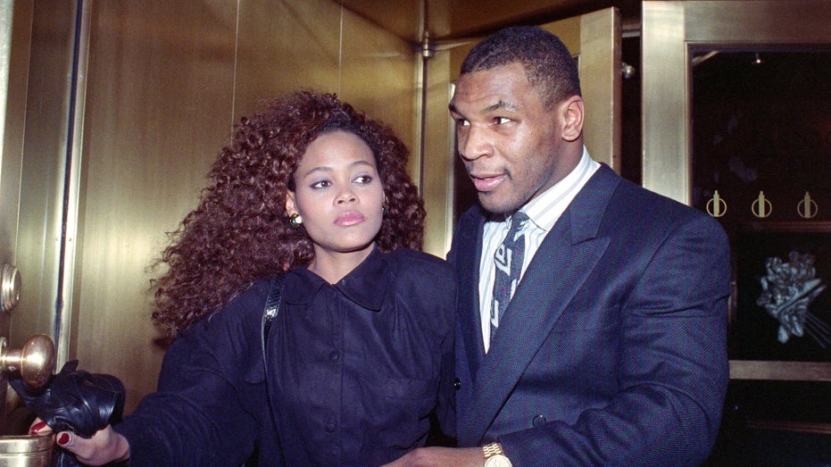 Mike Tyson, Robin Givens