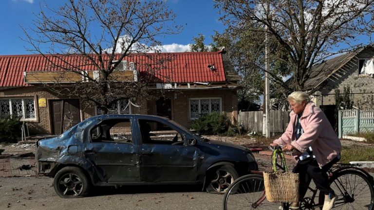 Ukrainian authorities take stock of ruins in liberated Lyman