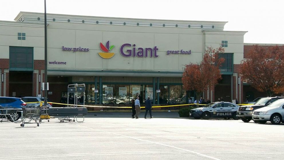 PHOTO: A double fatal shooting occurred at a grocery story in Oxon Hill, Md., on Nov. 4, 2022.