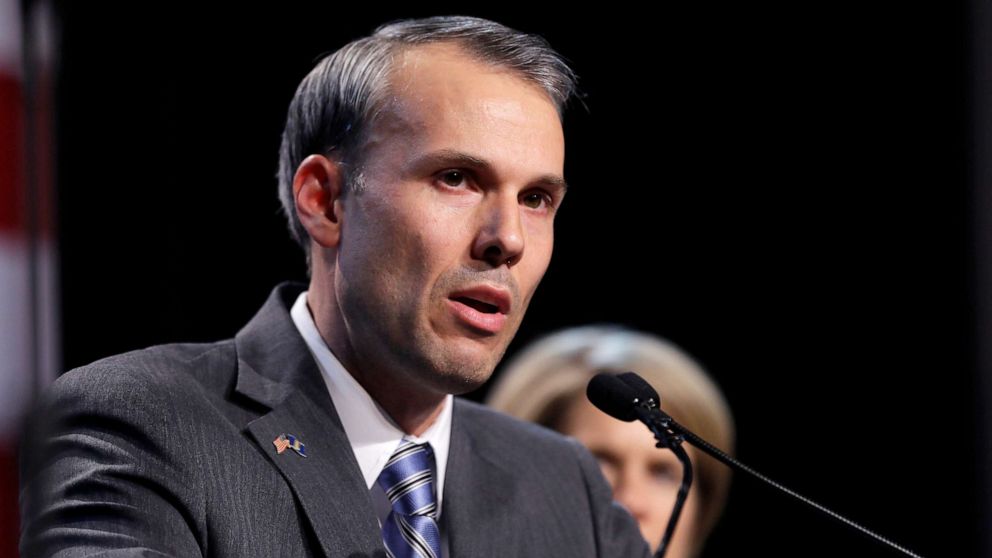 PHOTO: Mark Totten, Democratic candidate for Michigan Attorney General gives his concession speech during an election night rally in Detroit, Nov. 4, 2014.