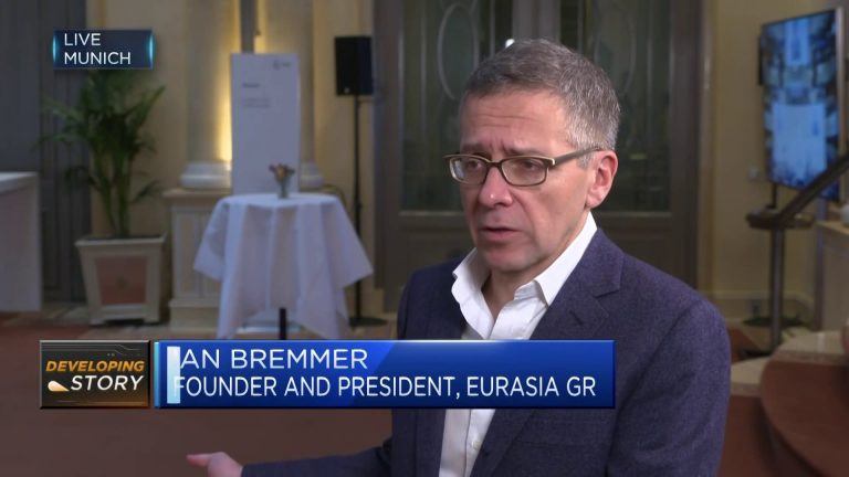 Ukraine can still lose the war — but Russia can’t win, Ian Bremmer says