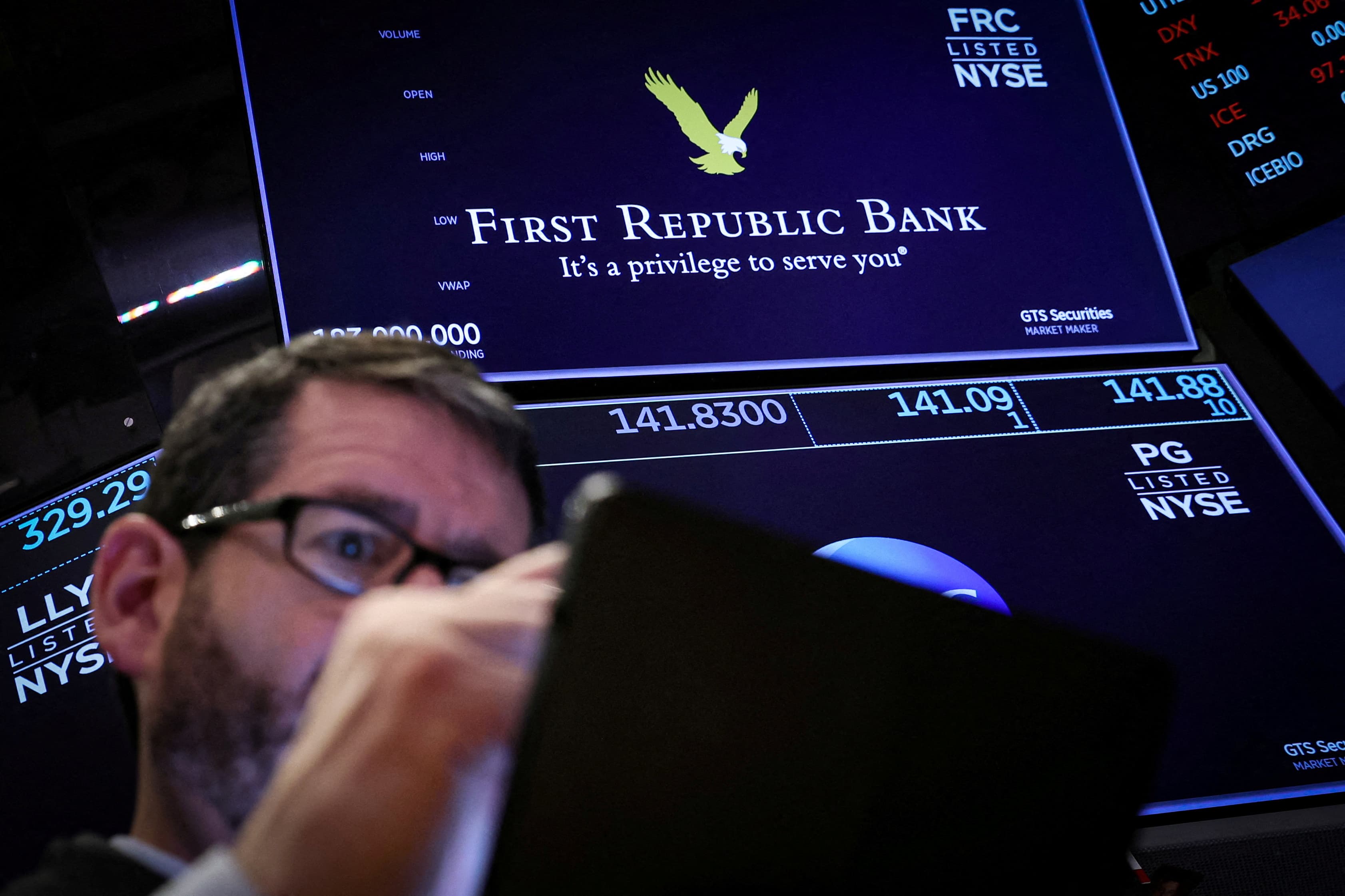 What First Republic's results mean for the regional bank trade, according to Wall Street