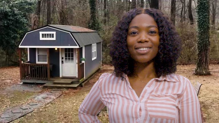 This 28-year-old pays $62 a month to live in a dumpster he built for $5,000—take a look inside