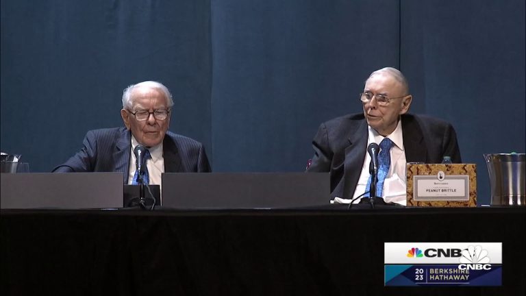 Buffett explains value investing: ‘What gives you opportunities is other people doing dumb things’