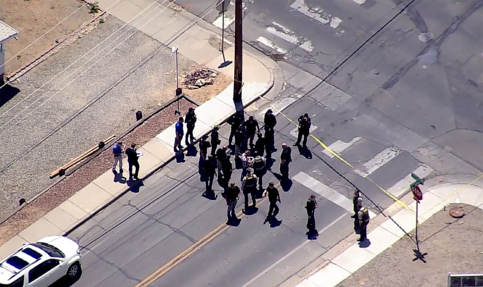 PHOTO: Police on the scene of a shooting in Farmington, N.M., May 15, 2023.