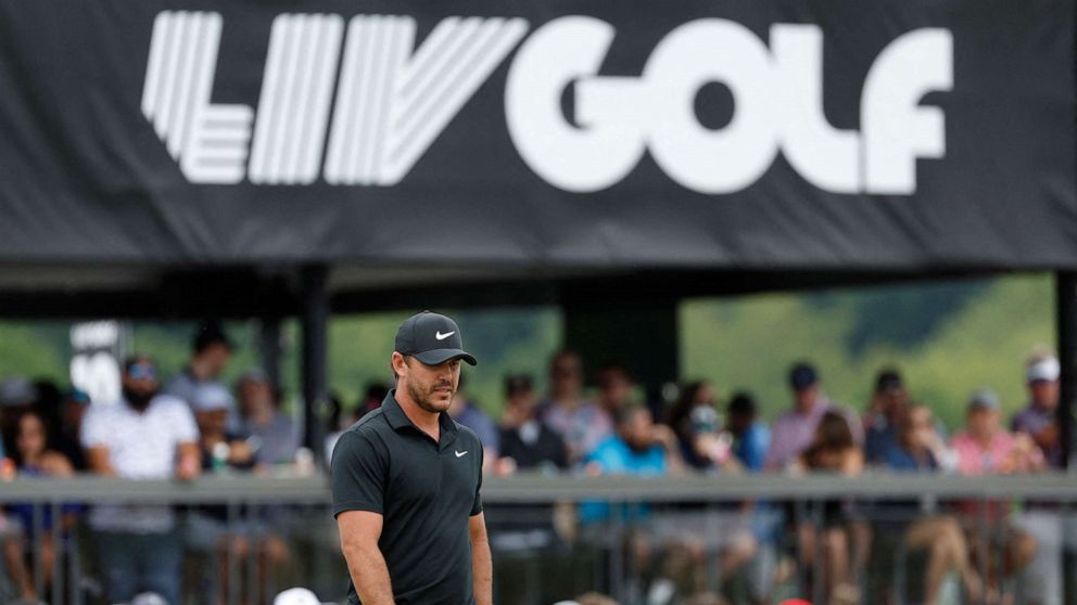 PHOTO: Brooks Koepka watches his putt on the fourth green during the final round of LIV Golf Washington, D.C., golf tournament at Trump National on May 28, 2023, in Potomac Falls, Va.