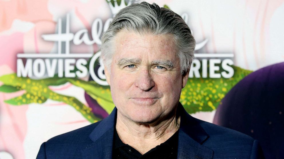 PHOTO: Treat Williams arrives to the Hallmark Channel and Hallmark Movies and Mysteries Winter 2018 TCA Press Tour held at Tournament House on Jan. 13, 2018 in Pasadena, Calif.