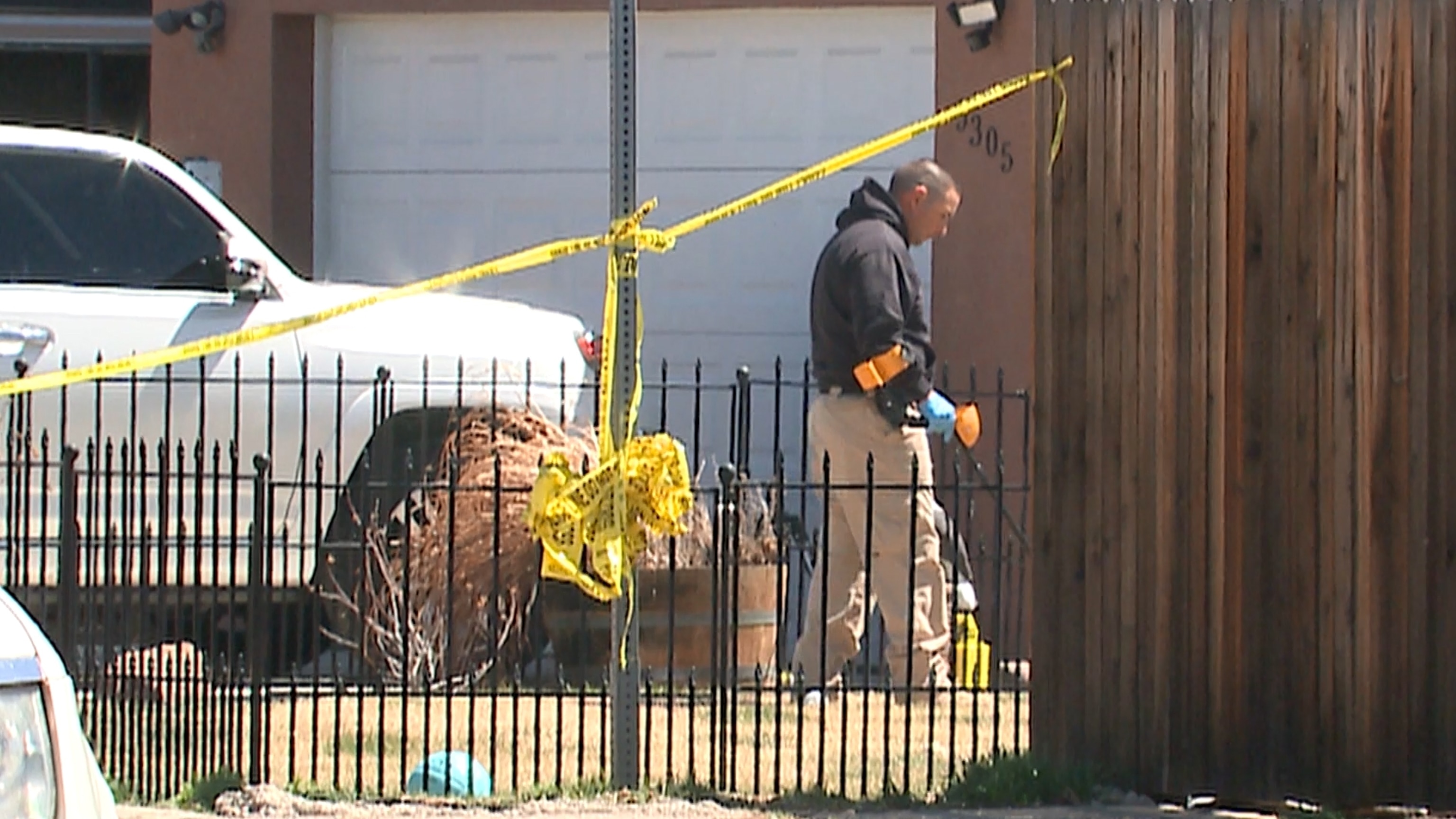 PHOTO: Law enforcement officials investigate at the scene of a police-involved shooting at the wrong house in Farmington, N.M., on April 6, 2023.