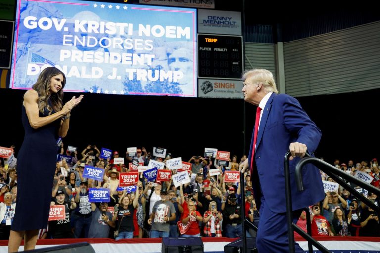 South Dakota Gov. Kristi Noem endorses Trump during rally