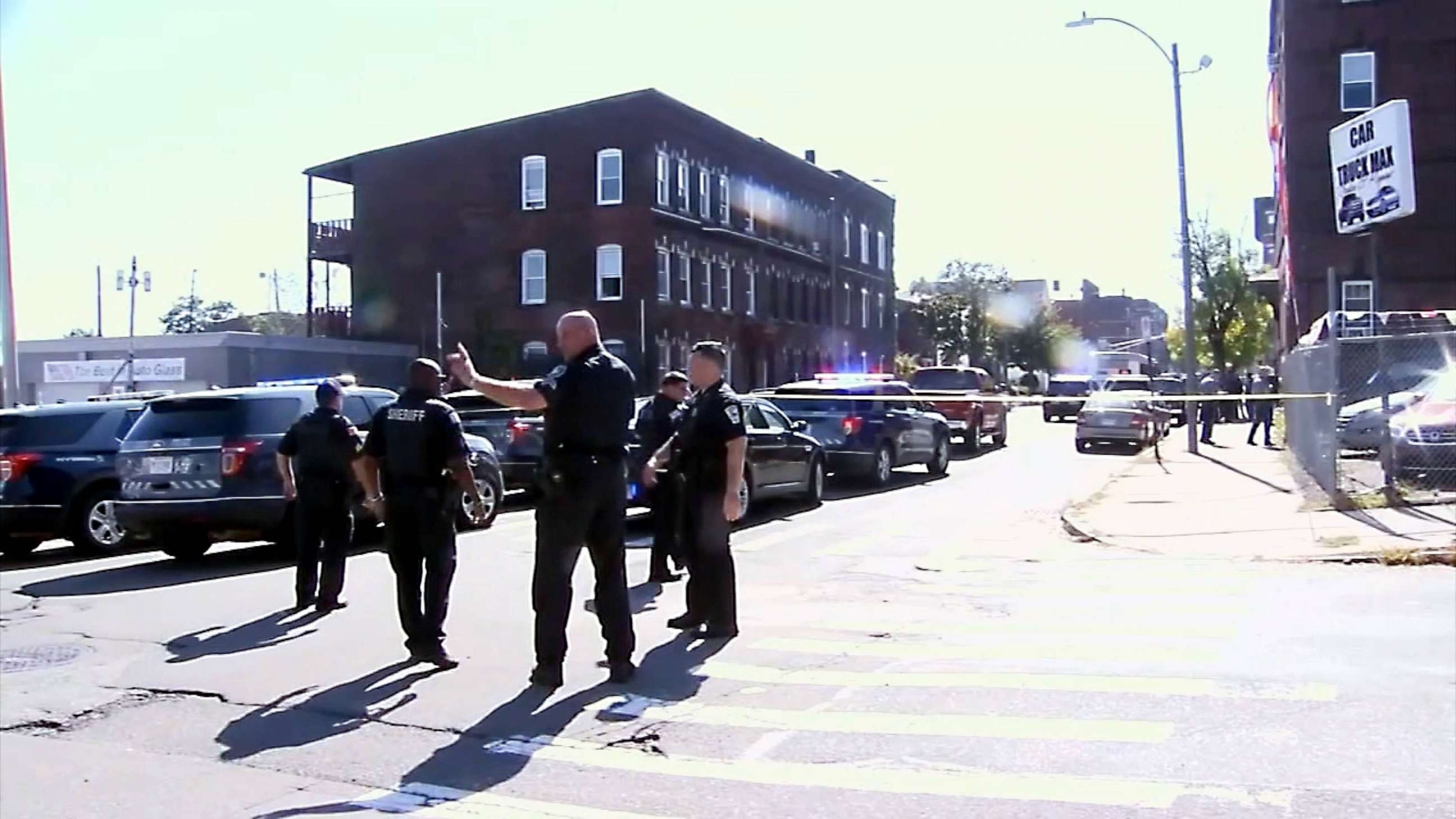 PHOTO: Reports of injuries following downtown shooting Holyoke, Mass.