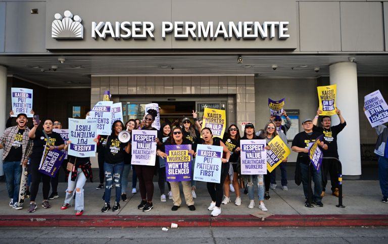 Kaiser Permanente workers strike for second day after negotiations fail to reach labor contract