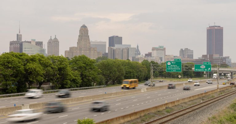 Shooting on I-90 in Buffalo leaves 1 dead, 2 injured