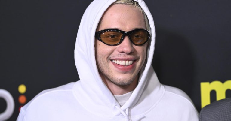 “SNL” returns with host Pete Davidson, Taylor Swift and Travis Kelce cameos