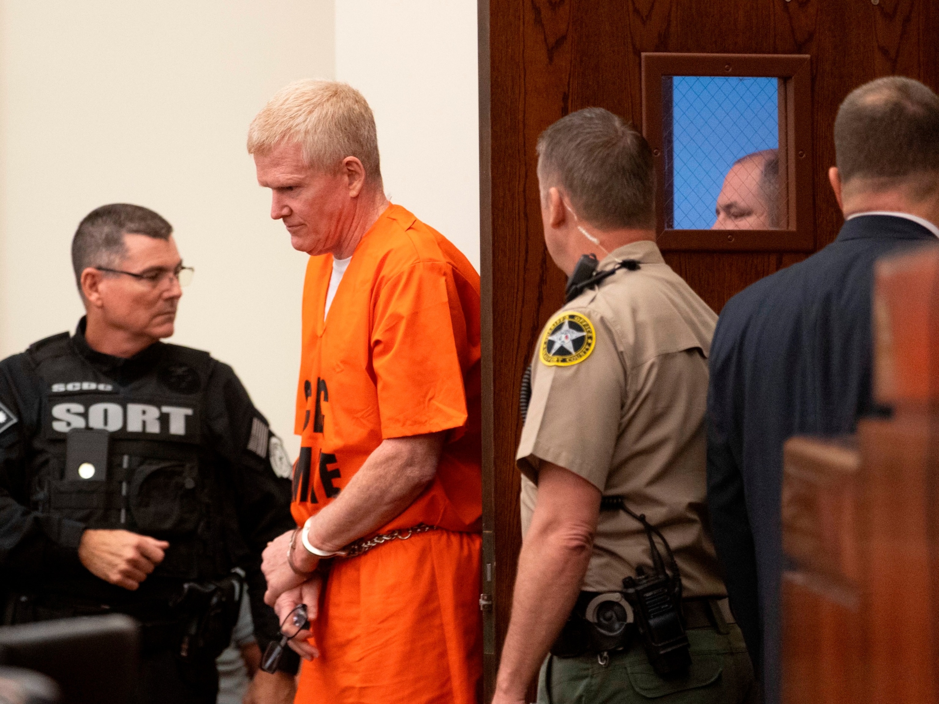 PHOTO: Alex Murdaugh enters the courtroom Nov. 28, 2023, at the Beaufort County Courthouse in Beaufort, S.C. 