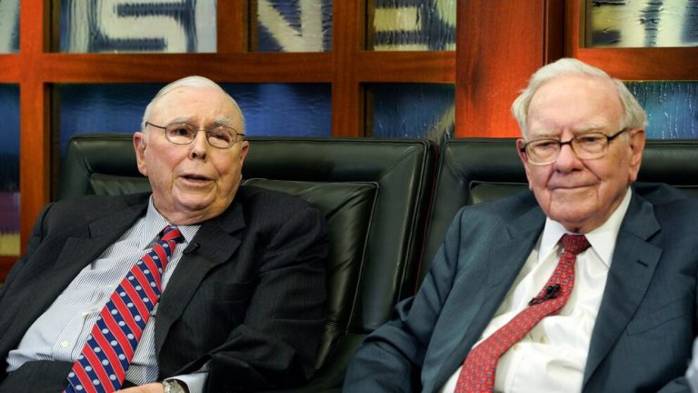 Charlie Munger, Warren Buffet’s sidekick at Berkshire Hathaway, dies at 99