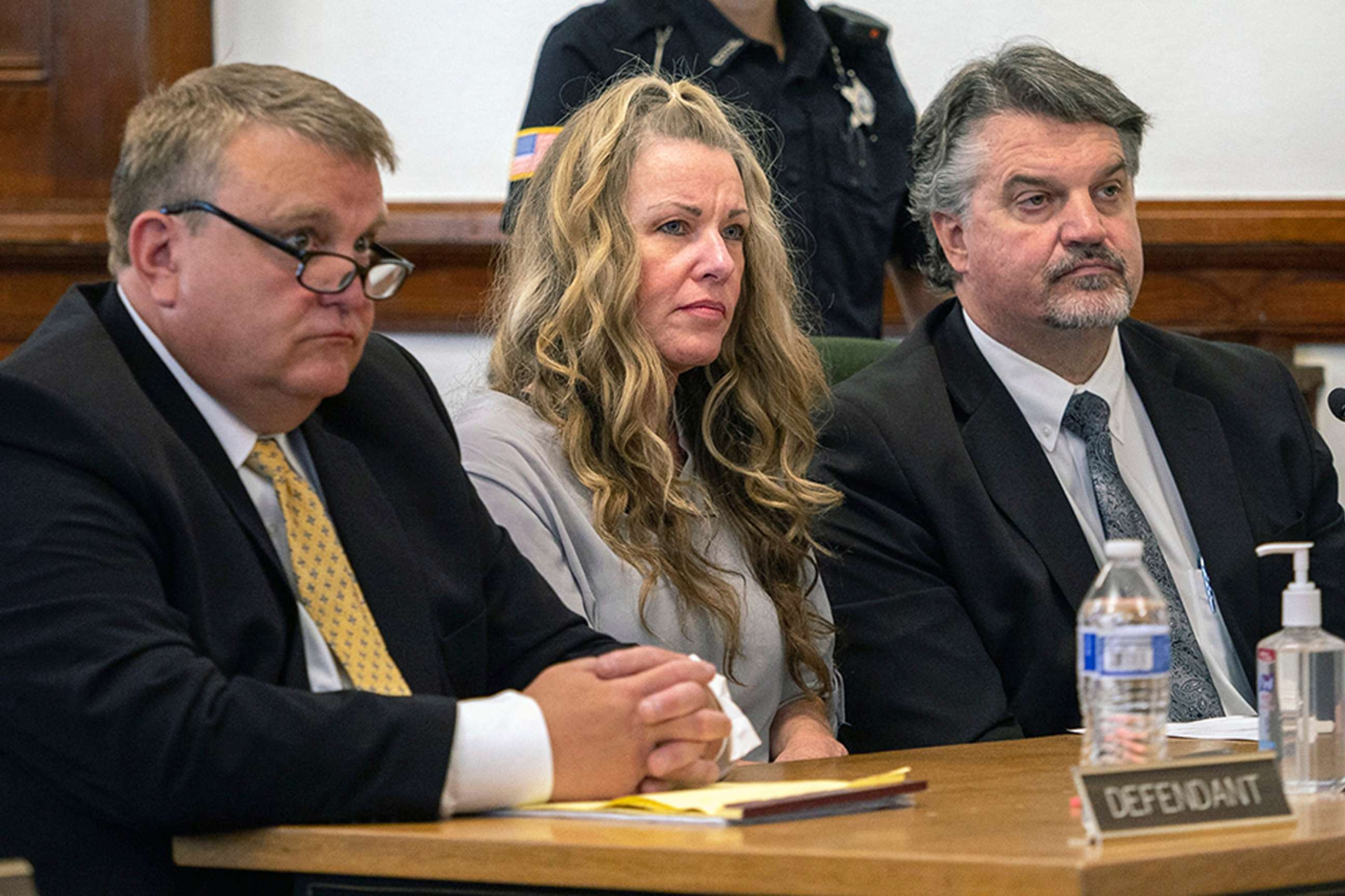 PHOTO: Lori Vallow Daybell sits between her attorneys for a hearing at the Fremont County Courthouse in St. Anthony, Idaho, Aug. 16, 2022. 