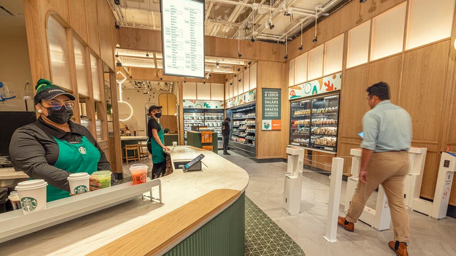 Starbucks, Amazon To Go 