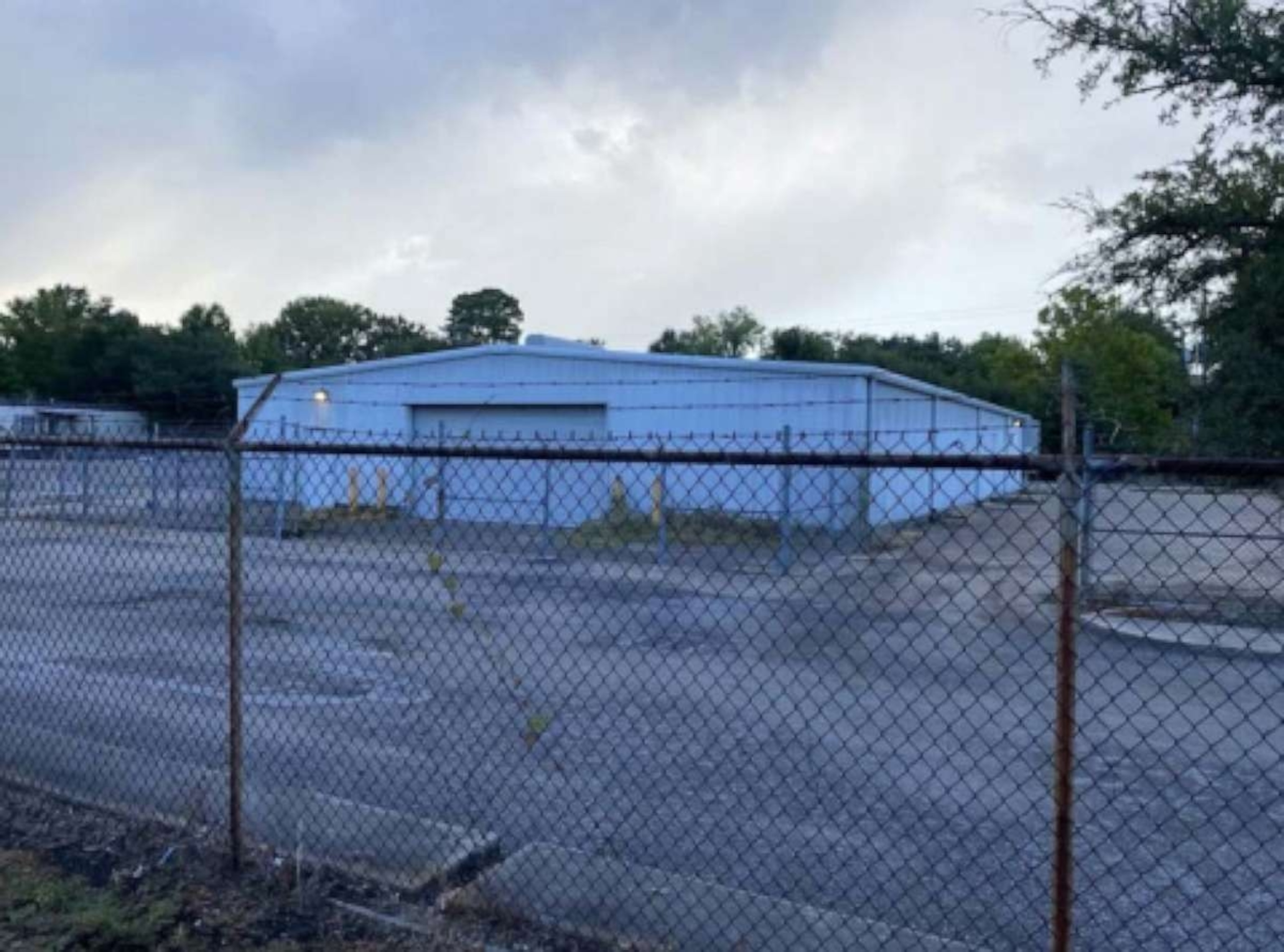 PHOTO: The warehouse in Baton Rouge, La., that some members of the Baton Rouge Police Department called the Brave Cave.