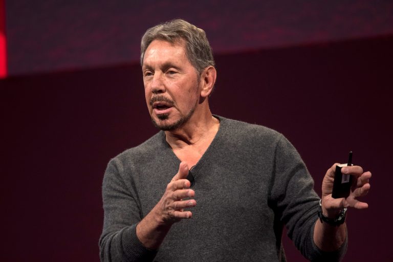 Oracle shares fall more than 10% on light cloud revenue