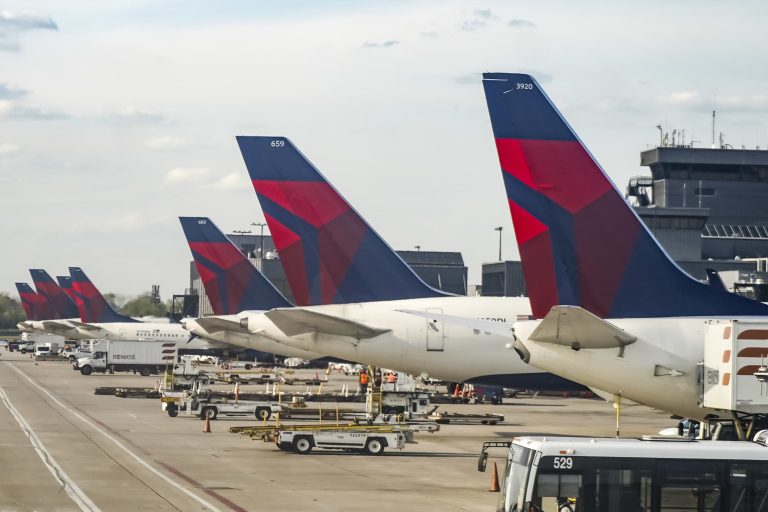 Delta CEO is confident about moving forward with order of Boeing Max 10s