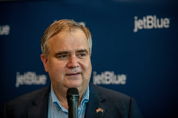 JetBlue CEO Robin Hayes to step down in February, COO Joanna Geraghty to take helm