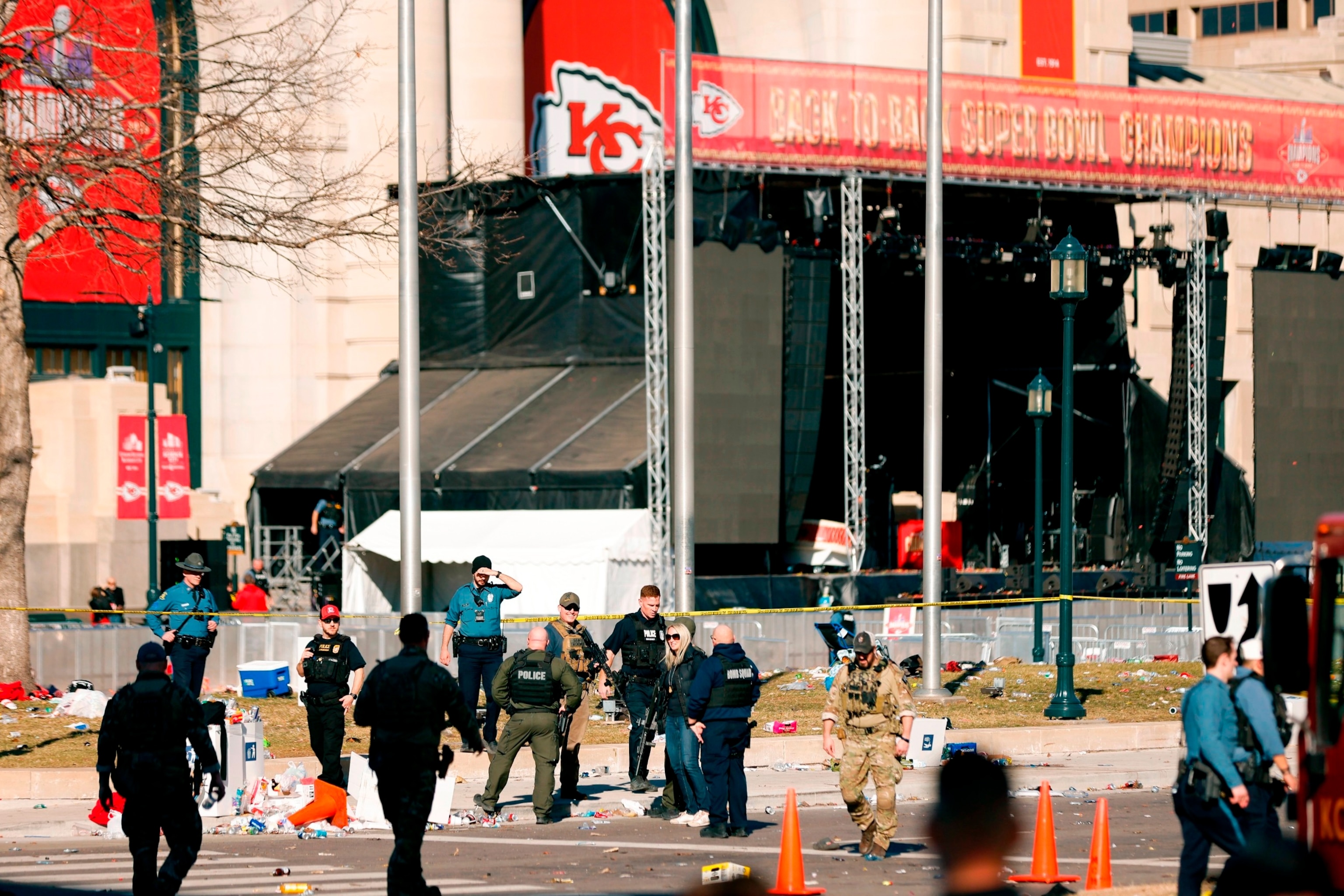 PHOTO: Law enforcement respond to a shooting at Union Station during the Kansas City Chiefs Super Bowl LVIII victory parade on February 14, 2024 in Kansas City, Missouri.