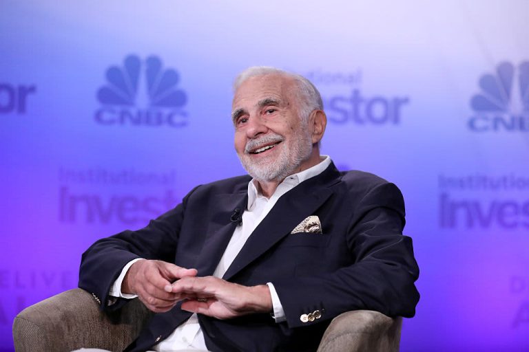 JetBlue shares jump 15% as activist Carl Icahn reports stake and calls shares undervalued