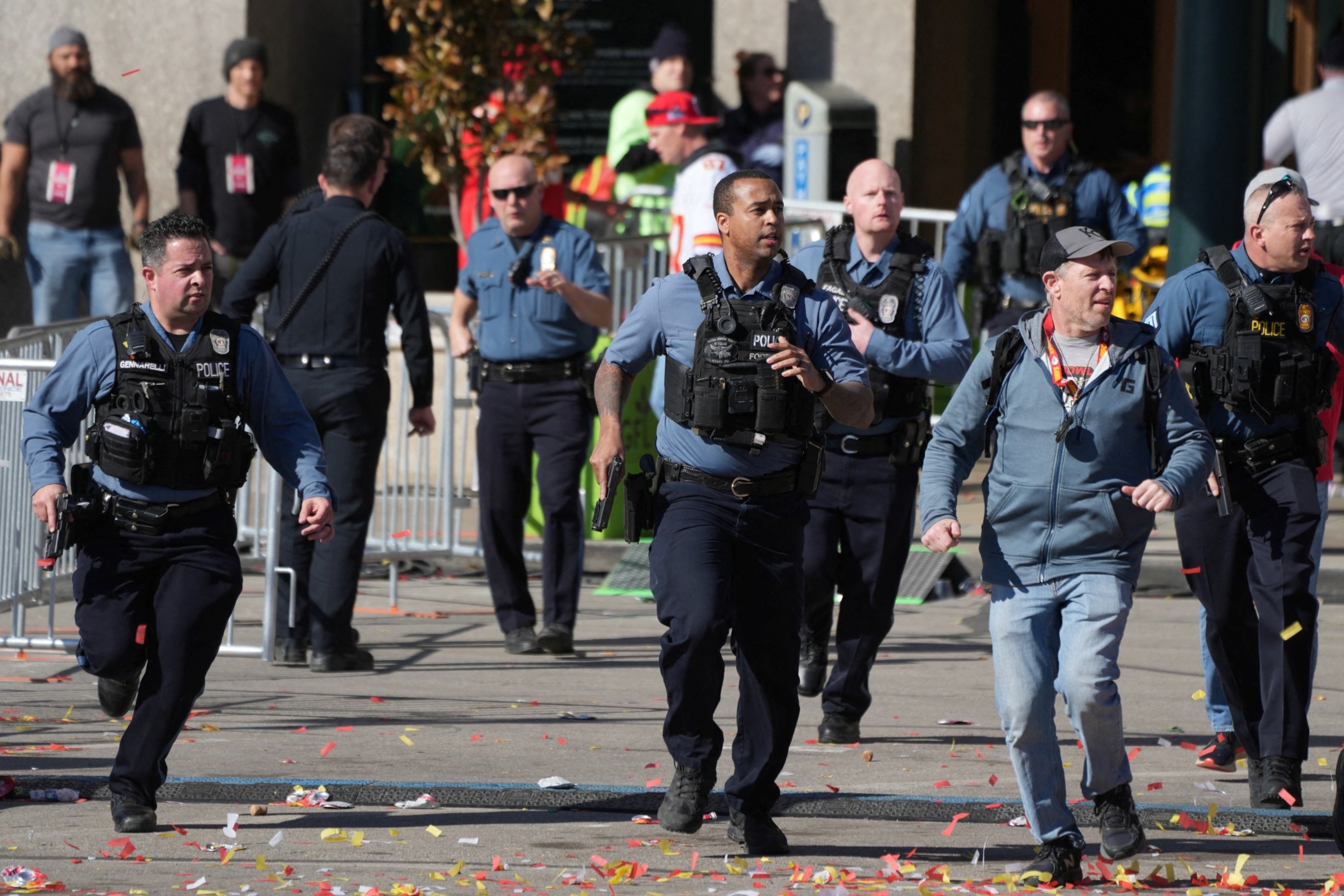 PHOTO: Police respond after gun shots were fired after the celebration of the Kansas City Chiefs winning Super Bowl LVIII, Feb 14, 2024, in Kansas City, Mo.