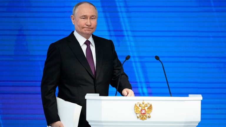 Putin warns that sending Western troops to Ukraine risks a global nuclear war