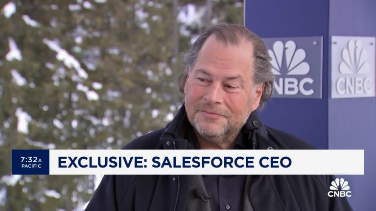 Salesforce beats on earnings but forecasts single-digit revenue growth for the year