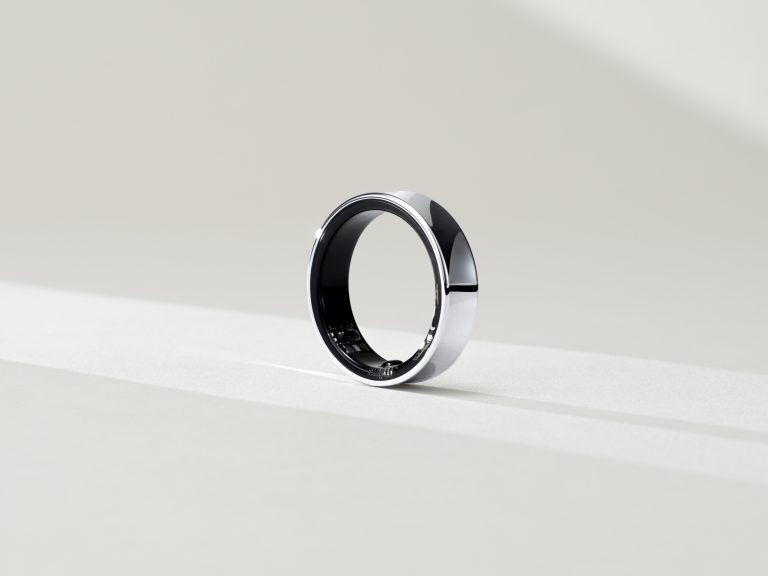 Samsung debuts a ‘smart ring’ with health-tracking features — its first foray into the product category