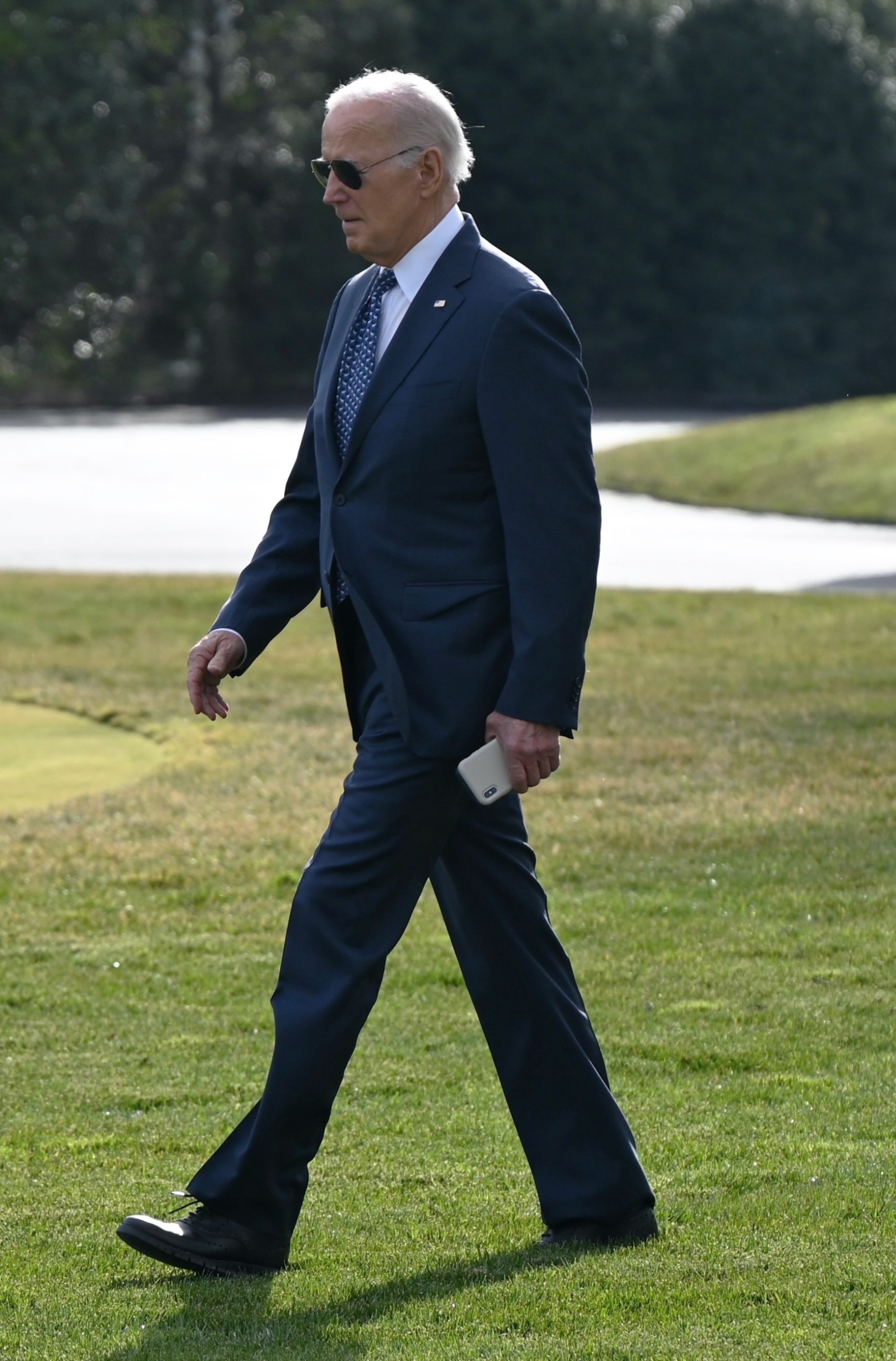 PHOTO: President Joe Biden departs the South Lawn of the White House in Washington, D.C., on Feb. 8, 2024. 