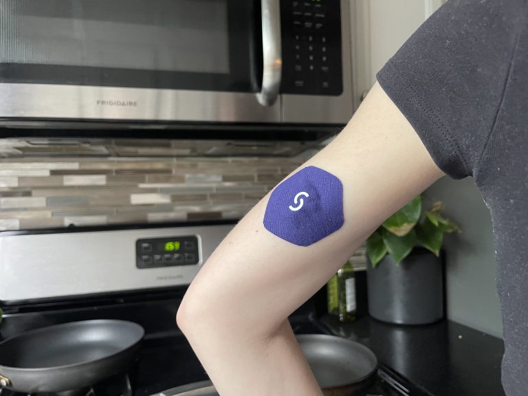 Signos uses a glucose monitor patch and AI to help you eat healthier. Here’s what it’s like