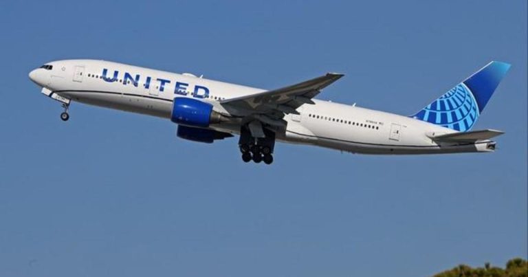 United Airlines expecting busiest spring break on record