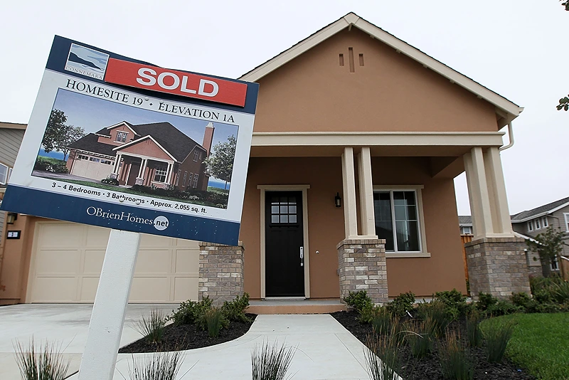 PACIFICA, CA - APRIL 23: A sold sign is posted in front of a new home in a housing development April 23, 2010 in Pacifica, California. Sales of new homes surged nearly 27 percent in March, the largest single-month increase in 47 years. (Photo by Justin Sullivan/Getty Images)