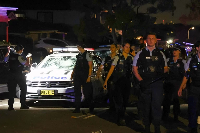 Australia: 15-Year-Old Arrested After Stabbing Church Bishop, Churchgoers