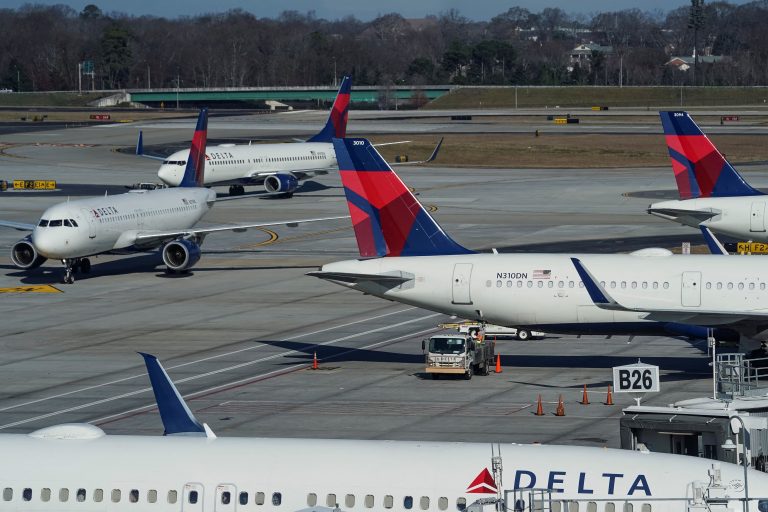 Delta Air Lines gives staff another 5% raise, hikes starting wages to $19 an hour