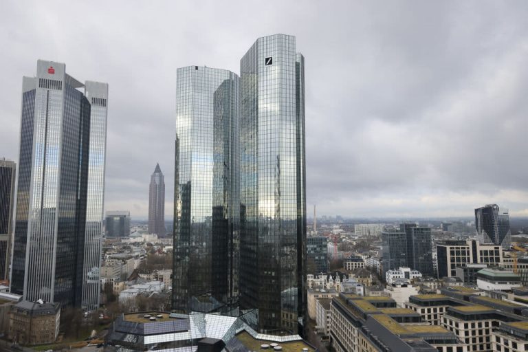 Deutsche Bank reports 10% profit rise in first quarter, beating expectations