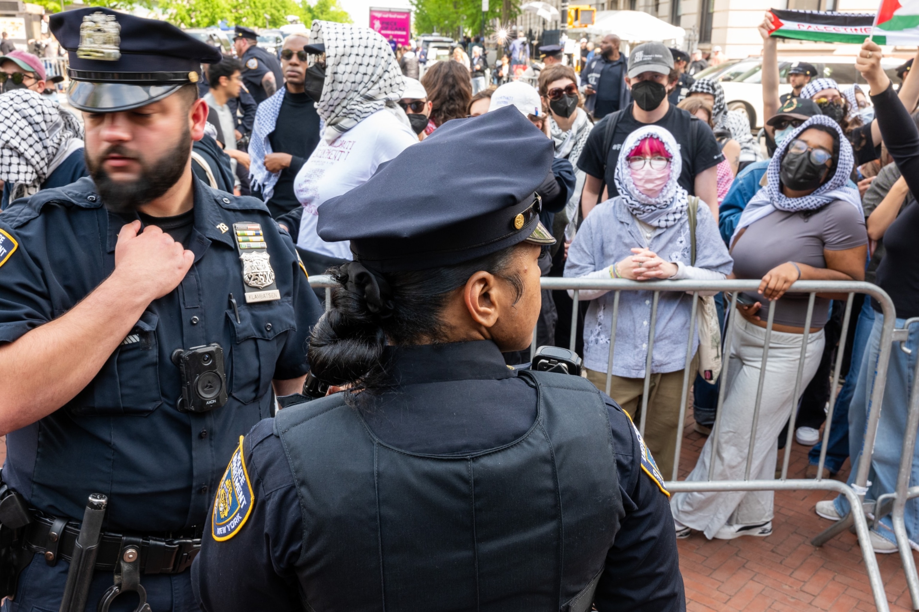 PHOTO: Police watch as pro-Palestinian supporters continue to demonstrate outside of an encampment on the campus of Columbia University on April 30, 2024 in New York City.