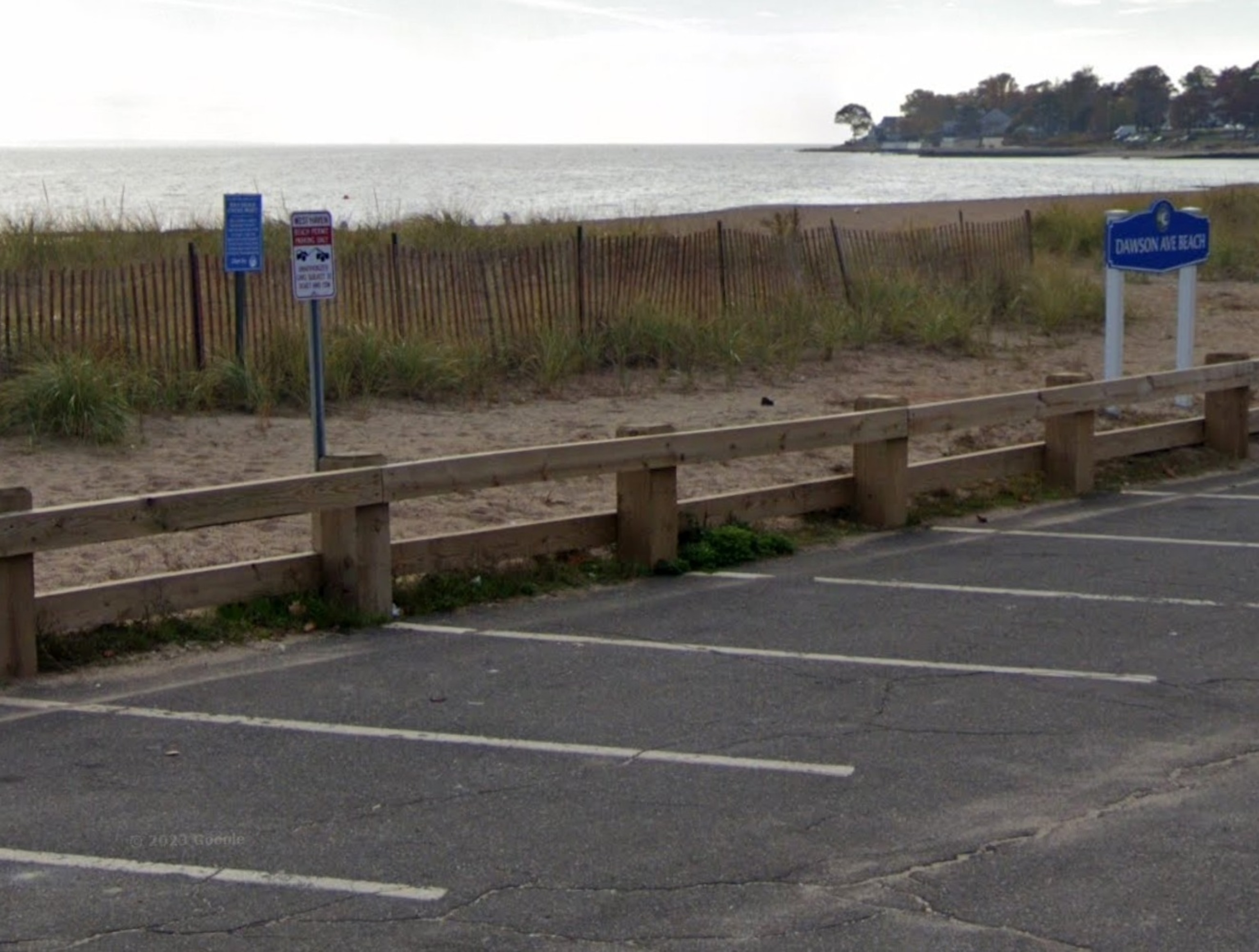 PHOTO: In this screen grab from Google Maps Street View, Dawson Avenue Beach is shown in West Haven, Conn.