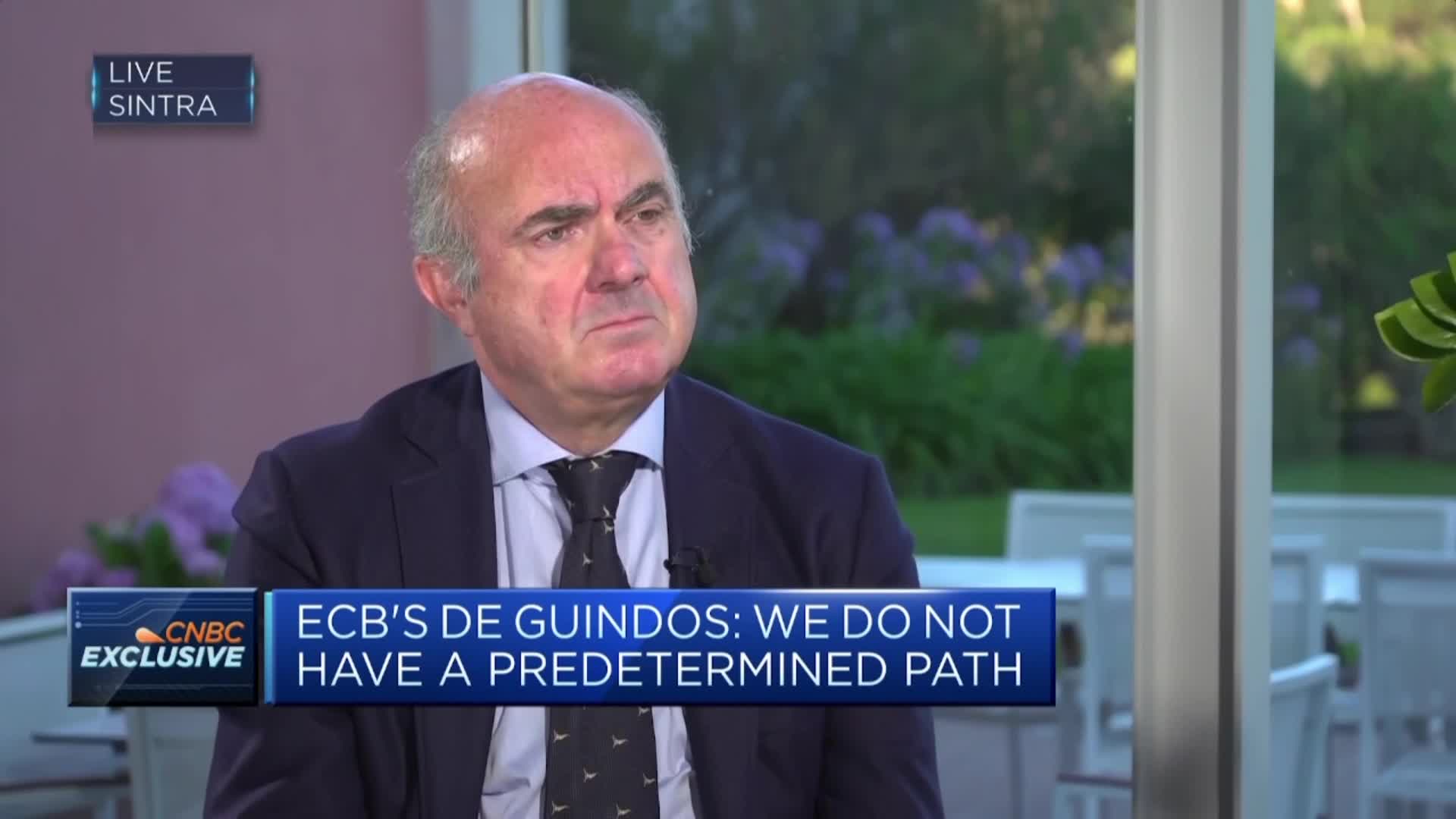 Coming months won't be easy for euro zone inflation, ECB's Luis de Guindos says