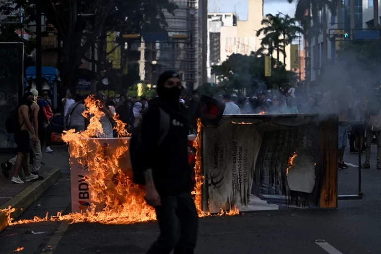 Venezuela: Protests Erupt Following Maduro’s Presidential Victory