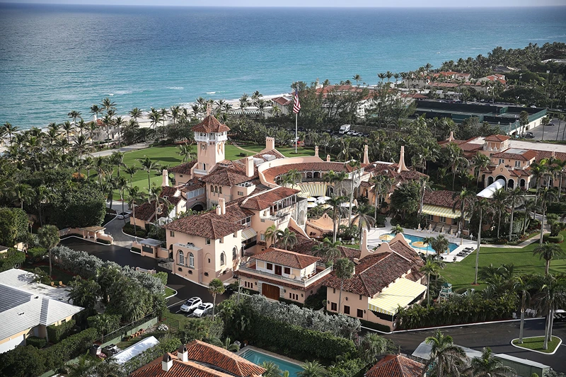 PALM BEACH, FL - JANUARY 11: The Atlantic Ocean is seen adjacent to President Donald Trump's beach front Mar-a-Lago resort, also sometimes called his Winter White House, the day after Florida received an exemption from the Trump Administration's newly announced ocean drilling plan on January 11, 2018 in Palm Beach, Florida. Florida was the only state to receive an exemption from the announced deregulation plan to allow offshore oil and gas drilling in all previously protected waters of the Atlantic and Pacific oceans. (Photo by Joe Raedle/Getty Images)